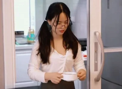 Cha dượng bị cha dượng hành hạ