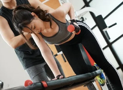 Người phụ nữ thiếu thốn tình dục và anh PT số hưởng phang nhau thỏa thích
